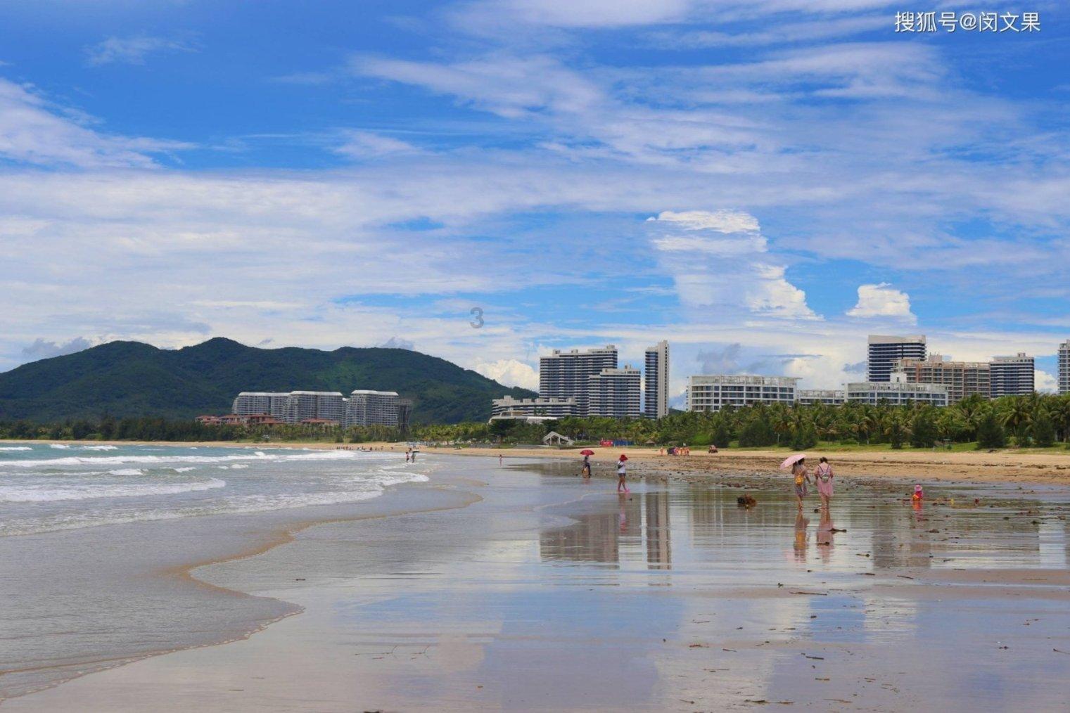 粉丝情绪爆发,贾玲新片《热辣滚烫》因抄袭以及过度宣传惹争议再遭抵制